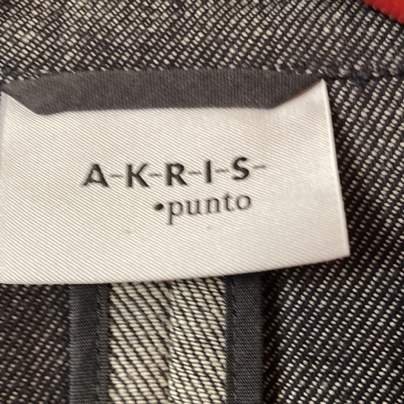 Akris Punto size 6 lightweight denim jacket - Picture 3 of 6